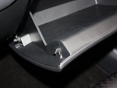 2013 2.0L CVT 两驱运动导航版 5座