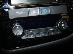 2013 2.0L CVT 两驱运动导航版 5座