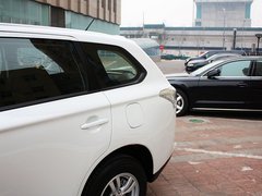 2013 2.0L CVT 两驱运动导航版 5座