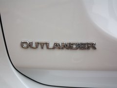 2013 2.0L CVT 两驱运动导航版 5座