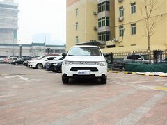 2013 2.0L CVT 两驱运动导航版 5座