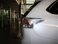2013 2.0L CVT 四驱都市导航版5座