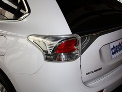 2013 2.0L CVT 四驱都市导航版5座