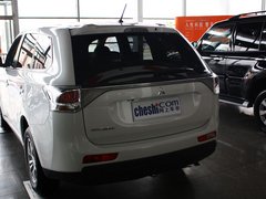 2013 2.0L CVT 四驱都市导航版5座