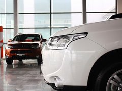2013 2.0L CVT 四驱都市导航版5座