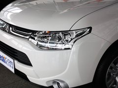 2013 2.0L CVT 四驱都市导航版5座