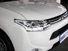 2013 2.0L CVT 四驱都市导航版5座