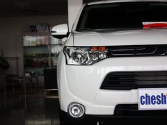 2013 2.0L CVT 四驱都市导航版5座