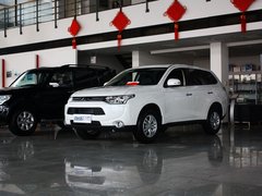 2013 2.0L CVT 四驱都市导航版5座