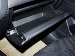 2013 2.0L CVT 四驱都市导航版5座