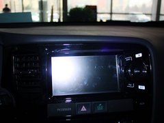 2013 2.0L CVT 四驱都市导航版5座