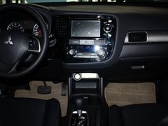 2013 2.0L CVT 四驱都市导航版5座