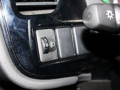 2013 2.0L CVT 四驱都市导航版5座