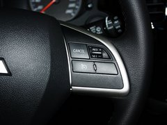 2013 2.0L CVT 四驱都市导航版5座