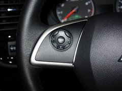 2013 2.0L CVT 四驱都市导航版5座