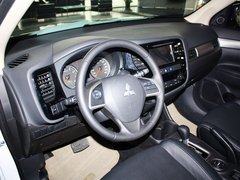 2013 2.0L CVT 四驱都市导航版5座