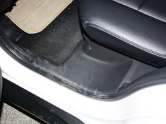 2013 2.0L CVT 四驱都市导航版5座