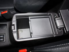 2013 2.0L CVT 四驱都市导航版5座