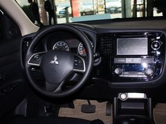 2013 2.0L CVT 四驱都市导航版5座