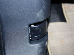 2013 2.0L CVT 四驱都市导航版5座