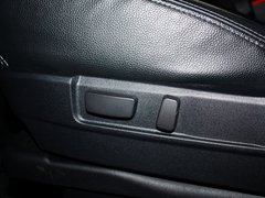 2013 2.0L CVT 四驱都市导航版5座