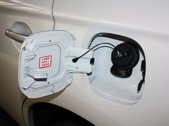 2013 2.0L CVT 四驱都市导航版5座