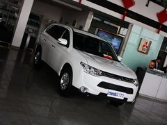 2013 2.0L CVT 四驱都市导航版5座