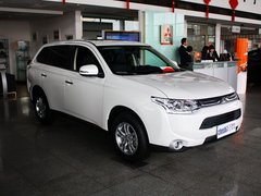2013 2.0L CVT 四驱都市导航版5座
