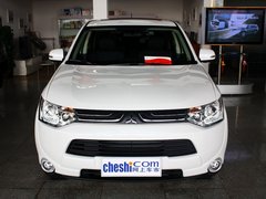 2013 2.0L CVT 四驱都市导航版5座