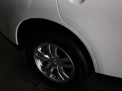 2013 2.0L CVT 四驱都市导航版5座