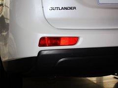 2013 2.0L CVT 四驱都市导航版5座
