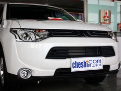 2013 2.0L CVT 四驱都市导航版5座