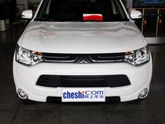 2013 2.0L CVT 四驱都市导航版5座