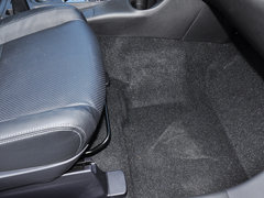 2013 2.0L CVT 四驱都市导航版5座