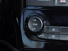 2013 2.0L CVT 四驱都市导航版5座