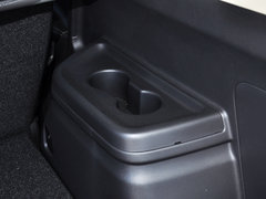 2013 2.0L CVT 四驱都市导航版5座