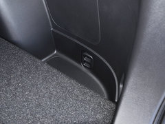 2013 2.0L CVT 四驱都市导航版5座