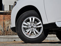 2013 2.0L CVT 四驱都市导航版5座
