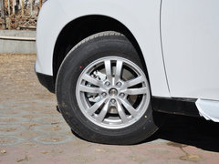 2013 2.0L CVT 四驱都市导航版5座