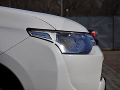 2013 2.0L CVT 四驱都市导航版5座