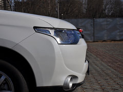 2013 2.0L CVT 四驱都市导航版5座
