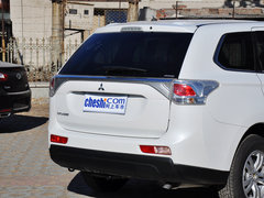 2013 2.0L CVT 四驱都市导航版5座