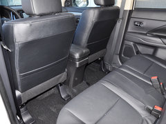 2013 2.0L CVT 四驱都市导航版5座