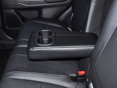 2013 2.0L CVT 四驱都市导航版5座