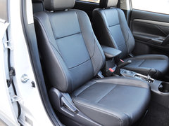 2013 2.0L CVT 四驱都市导航版5座