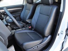 2013 2.0L CVT 四驱都市导航版5座