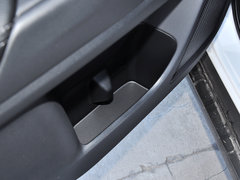 2013 2.0L CVT 四驱都市导航版5座