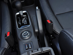2013 2.0L CVT 四驱都市导航版5座