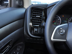 2013 2.0L CVT 四驱都市导航版5座