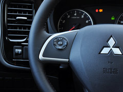 2013 2.0L CVT 四驱都市导航版5座